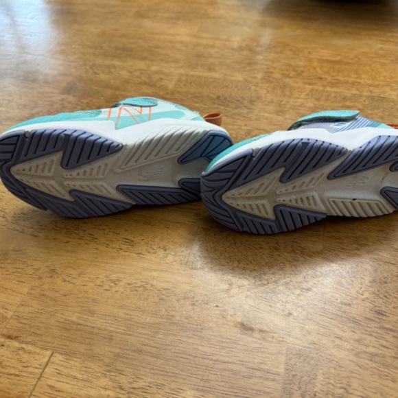 New Balance Toddler Girl’s Shoes- 9XW - Picture 3 of 6